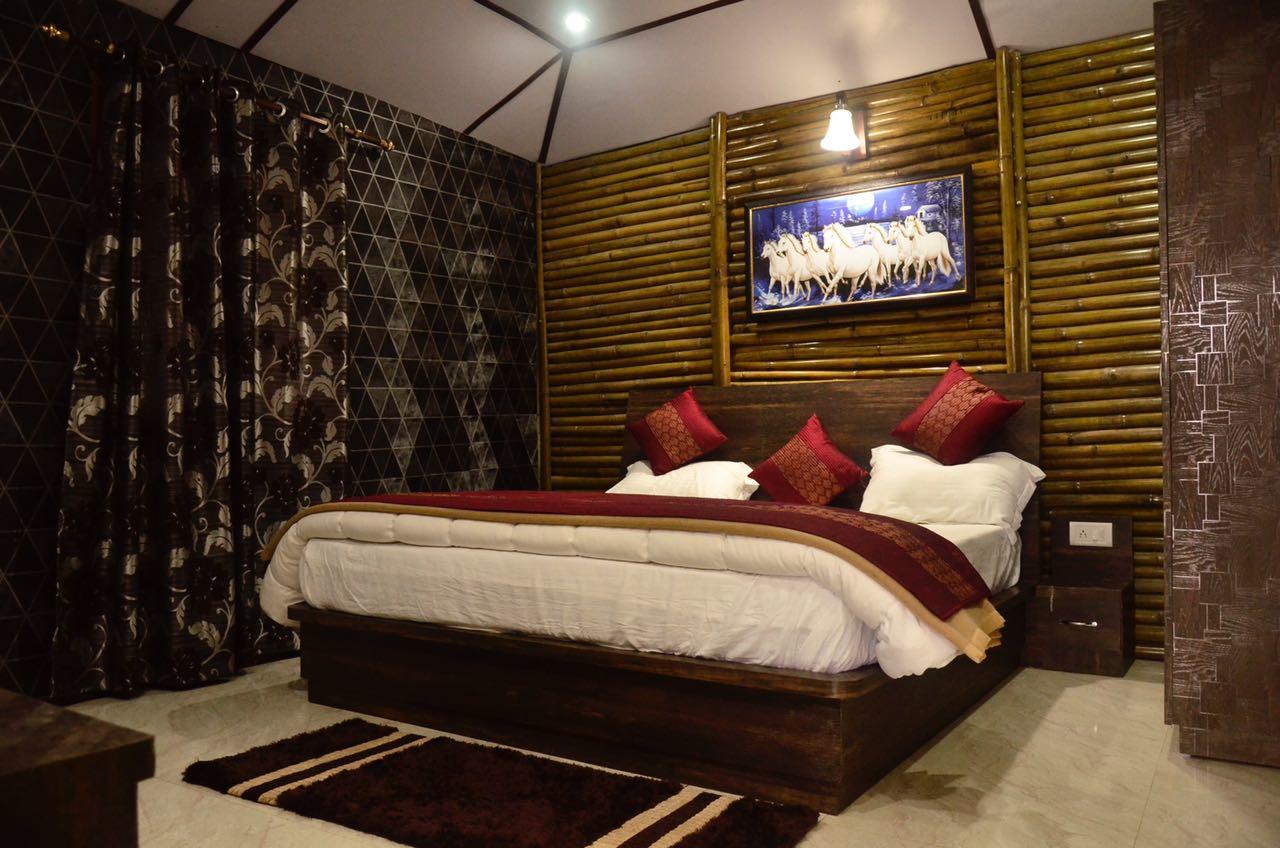V Resorts Glamwoods Dhanulti Dhanaulti Bagian luar foto